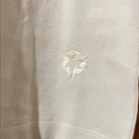 Recycled T-Shirt - Picture 5 of 9